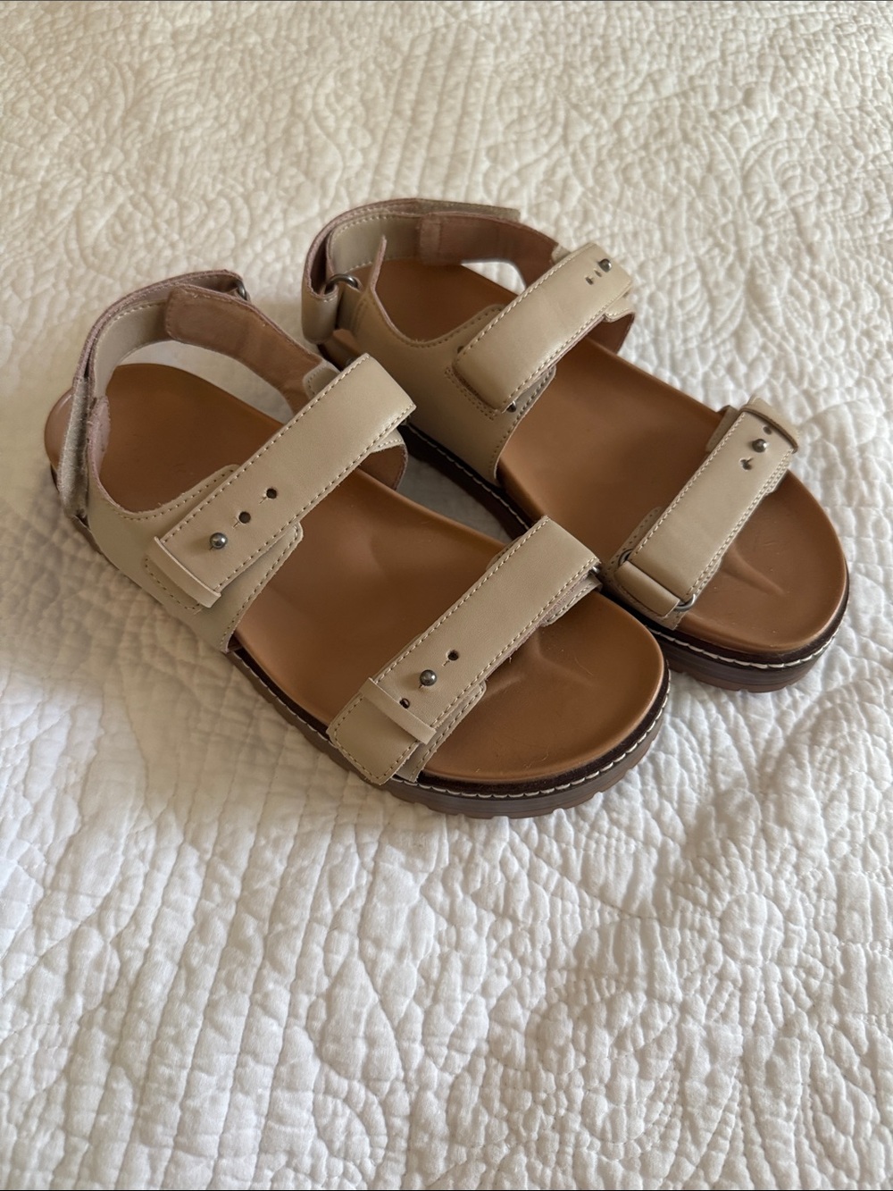Madewell The Leilah Sandal- leather, adjustable- Women’s size 7 Flax